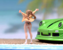 Load image into Gallery viewer, 1:64 Painted Figure Model Miniature Resin Diorama Toy Sand Beauty Pretty Girl A

