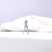 Load image into Gallery viewer, 1:64 Painted Unpainted Figure Model Miniature Resin Diorama Sand Cow Girl Horse New
