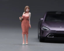 Load image into Gallery viewer, 1:64 Painted Figure Model Miniature Resin Diorama Sand Beauty With Mask Coffee
