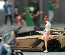 Load image into Gallery viewer, 1:64 Painted Figure Mini Model Miniature Resin Diorama People Sand Pink Girl
