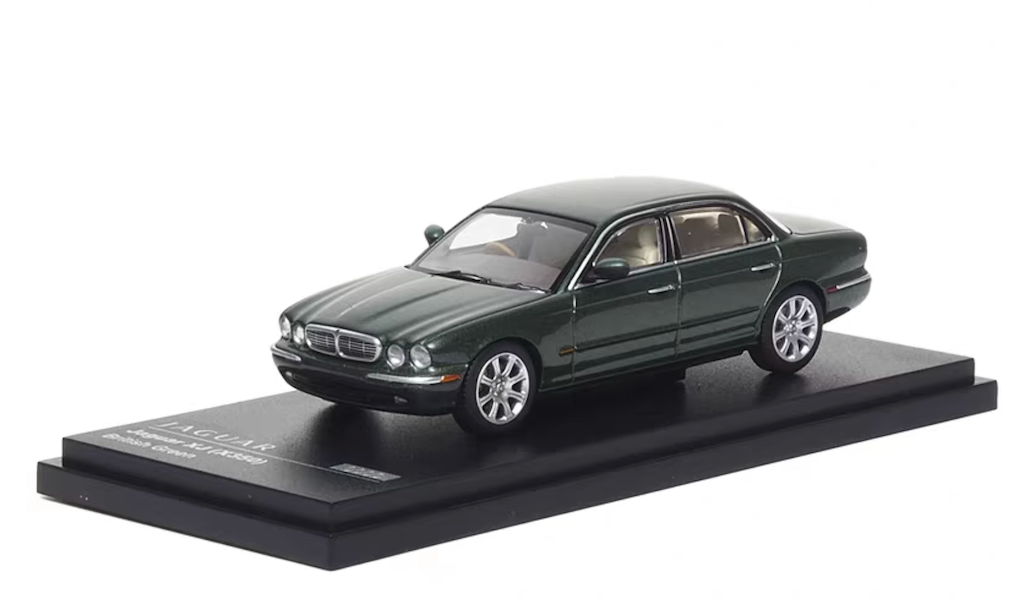 AR 1:64 Green XJ6 X350 Sedan Sports Model Diecast Metal Car BN