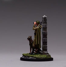 Load image into Gallery viewer, 1:64 Painted Figure Model Miniature Resin Diorama Sand Sentinel And Dog Soldier
