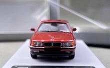 Load image into Gallery viewer, DCM 1:64 Red 1998-01 E38 L7 728il Luxury Sedan Model Diecast Metal Car New Collection

