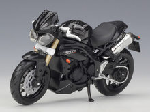 Load image into Gallery viewer, Bburago 1:18 2011 Black Speed Triple Sports Model Diecast Metal Motorcycle New
