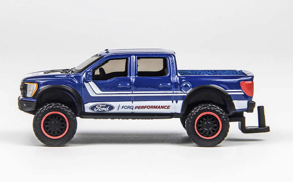 Lot Maisto 1/64 Ford Mustang GT Falken 2015 + Ford F-150 Avec Remorque - Neuf
