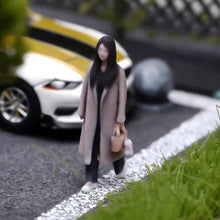 Load image into Gallery viewer, 1:24 Painted Figure Model Miniature Resin Diorama Sand Wind Coat Girl Walking
