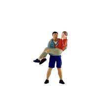Load image into Gallery viewer, 1:64 Painted Figure Mini Model Miniature Resin Diorama Lover Couple Love Romance
