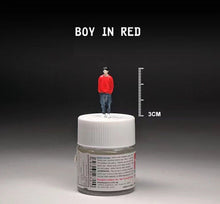 Load image into Gallery viewer, 1:64 Painted Figure Mini Model Miniature Resin Diorama Sand Casual Man Boy Red
