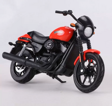 Load image into Gallery viewer, Maisto 1:18 Orange 2015 Harley Street 750 Motorcycle Bike Sport Model Diecast
