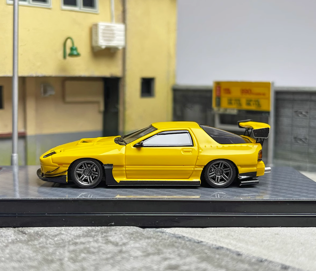 YM 1:64 JDM Yellow FC3S RX7 Super Racing Sports Model