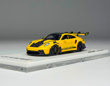 Load image into Gallery viewer, 1:64 SUHE Yellow 911 GT3 RS Sports Model Diecast Resin Car New Collection

