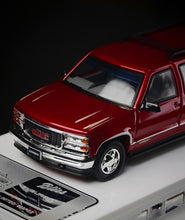 Load image into Gallery viewer, Bliss 1:64 HEC Red Suburban GMT400 SUV Sports Model Diecast Metal Car New Collection
