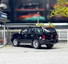 Load image into Gallery viewer, Masdi 1:64 Black 2005 Escalade Full Size SUV Sport Model Diecast Metal Car BN
