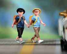 Load image into Gallery viewer, 1:64 Painted Figure Model Miniature Resin Diorama Sand Student Kids Boy Children New Collection
