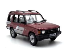 Load image into Gallery viewer, 1:76 Red Land Rover Discovery 1 SUV ORV Classic Model Diecast Metal Car New Collection
