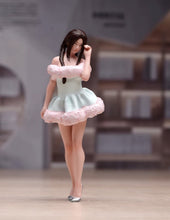 Load image into Gallery viewer, 1:24 Painted Figure Model Miniature Resin Diorama Blue Puff Skirt Pretty Girl
