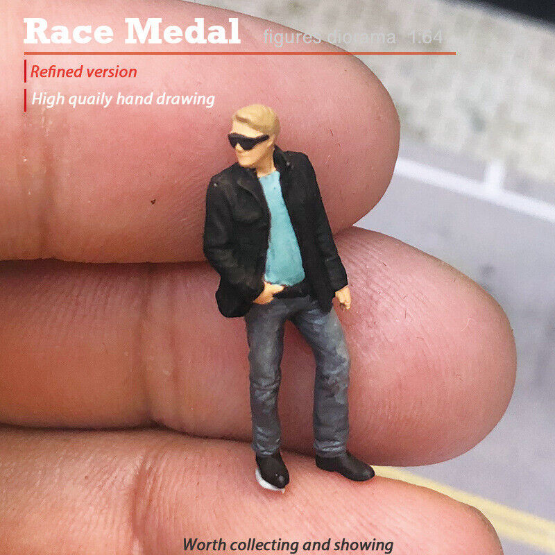 1:64 Painted Figure Mini Model Miniature Resin Diorama Jacket Man Sunglasses B