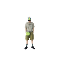 Load image into Gallery viewer, 1:64 Painted Figure Mini Model Miniature Resin Diorama Boy Guy Trendy Green Bag
