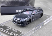 Load image into Gallery viewer, FH 1:64 Full Carbon Skyline GTR R35 Racing Sports Model Diecast Metal Car New Collection
