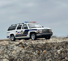 Load image into Gallery viewer, MK HEC 1:64 2003 White Suburban USCP Police SUV Model Diecast Metal Car New Collection

