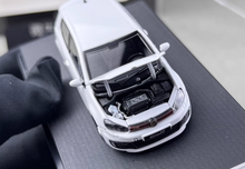 Load image into Gallery viewer, Maxwell 1:64 White VW Golf GTI MK6 VIP BBS Sports Model Diecast Metal Car New Collection
