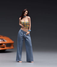 Load image into Gallery viewer, 1:24 Painted Figure Model Miniature Resin Diorama Trendy Woman Denim Sexy Lady
