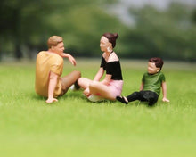 Load image into Gallery viewer, 1:64 Painted Figure Model Miniature Resin Diorama Sand Family Dad Mom Boy KId New Collection
