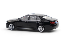 Load image into Gallery viewer, XCARTOYS 1:64 Black HQ Hongqi H7 Sedan Model Toy Metal Car NIP
