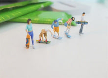 Load image into Gallery viewer, 1:64 Painted Figure Model Miniature Resin Diorama Sand Skateboarding Skating TOY
