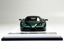 Load image into Gallery viewer, King 1:64 Green Enzo Super Racing Sports Figure Model Diecast Metal CarNew
