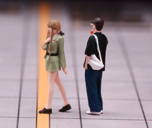 Load image into Gallery viewer, 1:64 Painted Figure Model Miniature Resin Diorama Toy Sand Couple Lovers Fashion
