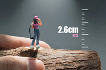 Load image into Gallery viewer, 1:64 Painted Figure Model Miniature Resin Diorama Toy Sand Posting Pink Cap Girl
