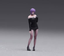 Load image into Gallery viewer, 1:64 Painted Figure Model Miniature Resin Sand Diorama Purple Hair Dress Lady
