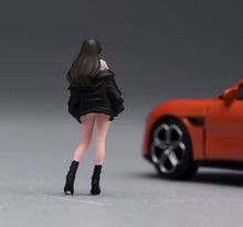 Load image into Gallery viewer, 1:64 Painted Figure Model Miniature Resin Diorama Toy Sand Cool Girl Pretty
