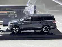 Load image into Gallery viewer, Shadow 1:64 Gray Navigator L Full Sized SUV Model Diecast Metal Car New Collection
