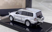 Load image into Gallery viewer, Shadow 1:64 Silver Pajero V97 ORV SUV Off Sports Model Diecast Metal Car New Collecction
