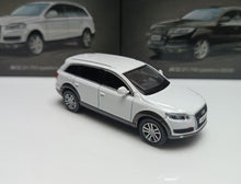Load image into Gallery viewer, Masdi 1:64 White 2008 Q7 FSI Full Size SUV Sport Model Diecast Metal Car BN
