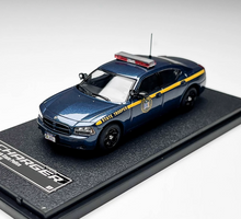 Load image into Gallery viewer, Rollin 1:64 2008 Blue NYSP Police Charger Muscle Model Diecast Metal Car New Collection
