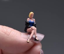 Load image into Gallery viewer, 1:64 Painted Figure Model Miniature Resin Diorama Sand Blond Sexy Lady Beauty

