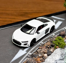 Load image into Gallery viewer, Masdi 1:64 White 2022 R8 V10 Coupe Racing Sports Model Diecast Metal Car New Collection
