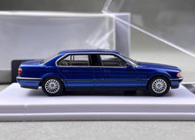 Load image into Gallery viewer, DCM 1:64 Blue 1998-01 E38 L7 728il Luxury Sedan Model Diecast Metal Car New Collection
