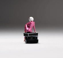 Load image into Gallery viewer, 1:64 Painted Unpainted Figure Model Miniature Resin Diorama Girl Sitting On Box New
