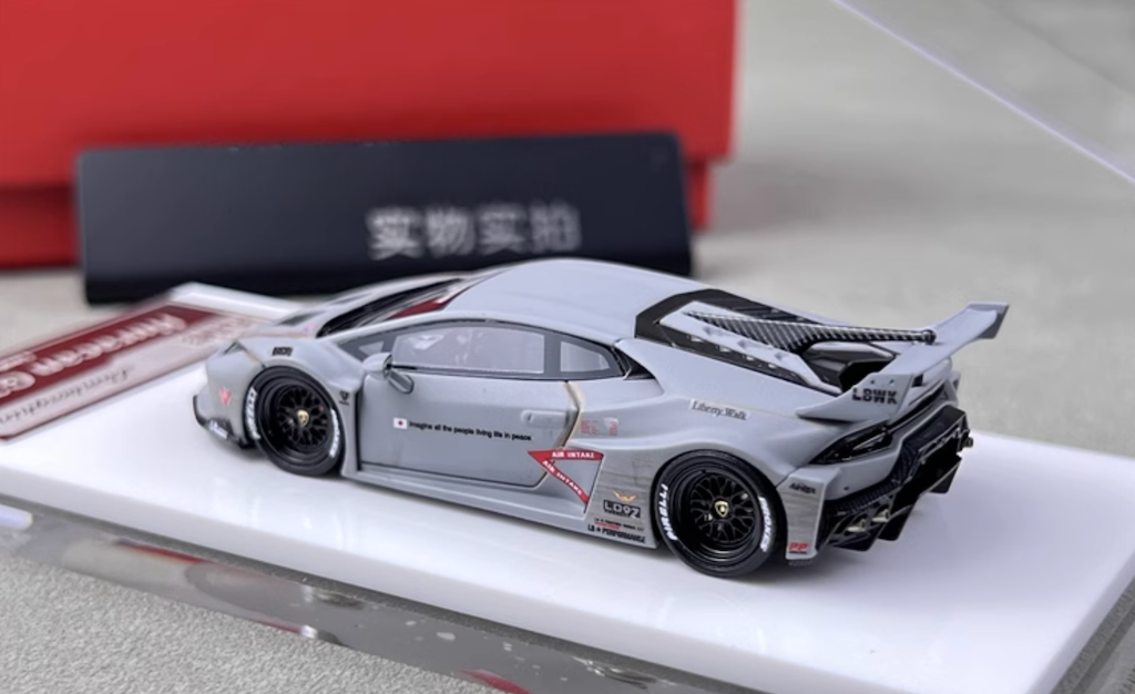 1:64 Flame Grey Huracan GT LP610 LBWK Racing Sport Model