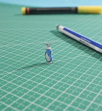 Load image into Gallery viewer, 1:64 Painted Figure Model Miniature Resin Diorama Sand Toy Golf Sport Scene Man
