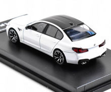 Load image into Gallery viewer, MJ 1:64 White M5 F90 Luxury Sedan Sports Model Diecast Metal Car New Collection
