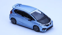Load image into Gallery viewer, MG 1:64 Ice Blue Carbon Fit GK5 RS Figure Sports Model Diecast Metal Car New Collection
