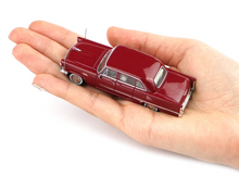 Load image into Gallery viewer, XCARTOYS 1:64 Red Hongqi CA72 Luxury Sedan Model Diecast Metal Car New
