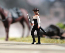 Load image into Gallery viewer, 1:64 Painted Unpainted Figure Model Miniature Resin Diorama Sand Sword Girl Lady
