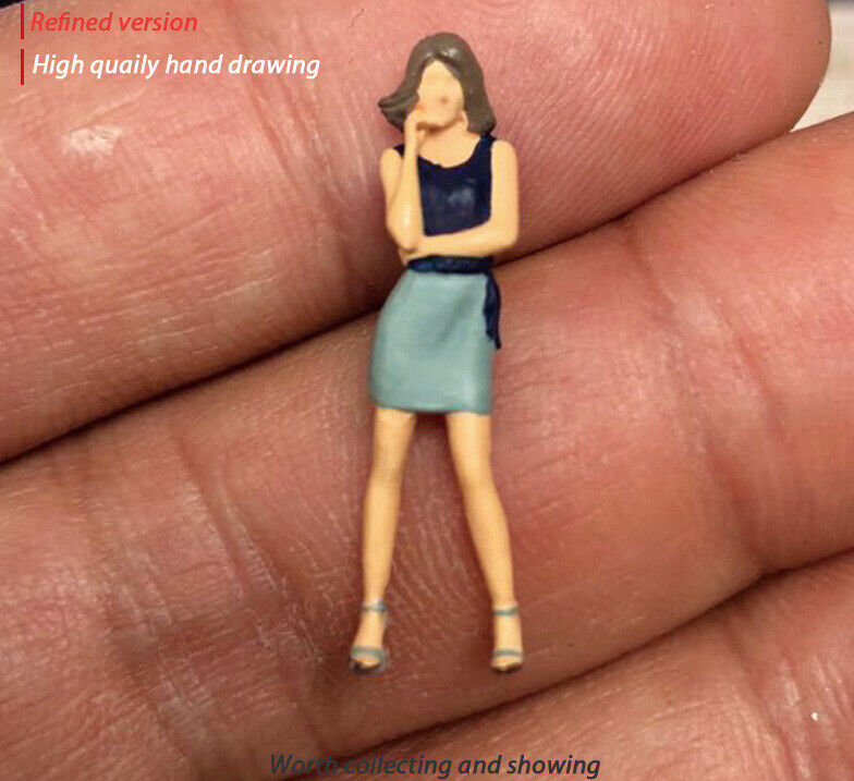 1:64 Painted Figure Mini Model Miniature Resin Diorama Lady Mini Skirt Office
