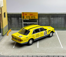 Load image into Gallery viewer, Master 1:64 Yellow 560SEL W126 VIP Sedan Sports Model Diecast Metal Car BN
